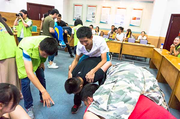 图3  N手N足游戏环节
