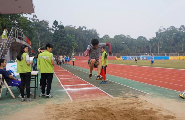 图6 男子跳远