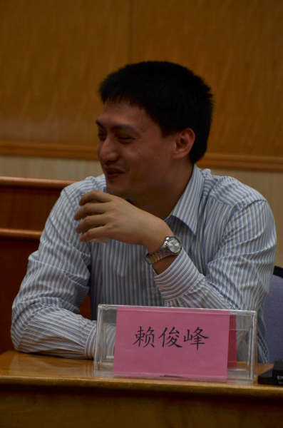 茶斟话酌共交流—记事业单位主题校友茶话会