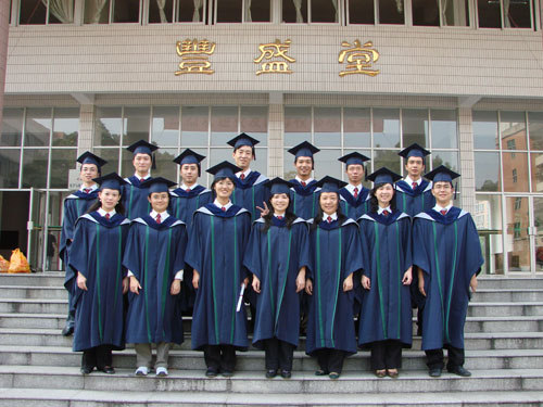 学位授予仪式——自我的肯定 
