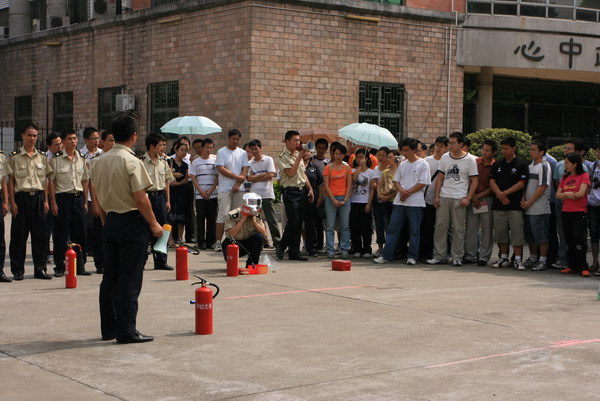 宝贵的第一课——记2007级研究生新生入学教育
