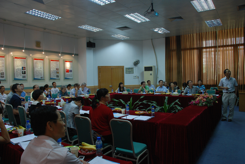 化学与化学工程学院校友会成立筹备会议成功举行