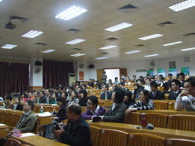 择优而“事”,谋求共赢——广州化工企业集团企业推介暨人才招聘会圆满举办