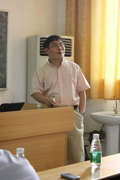 杰出青年基金获得者申有青教授来我院作学术报告