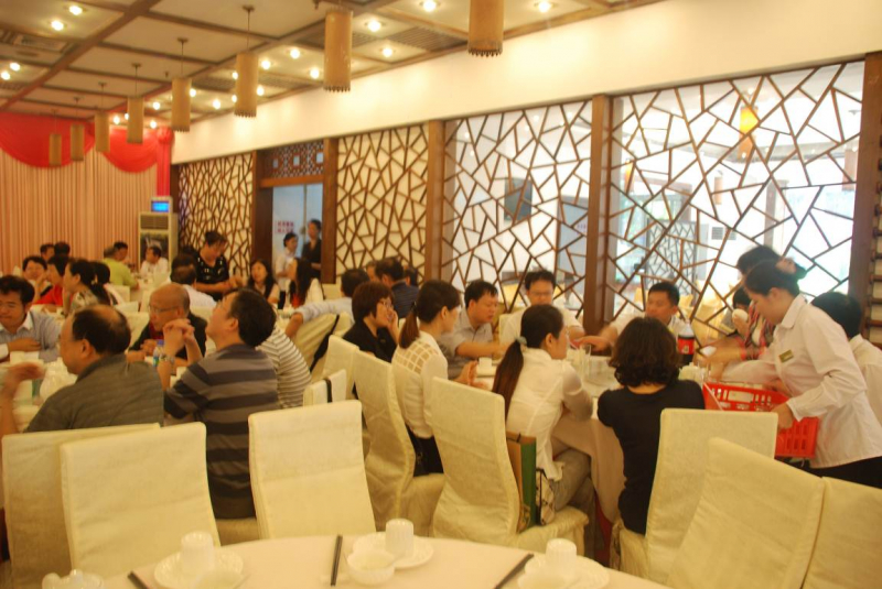 芳草有情,岁月如歌——记中山大学90周年校庆准备仪式暨2012年校友日活动