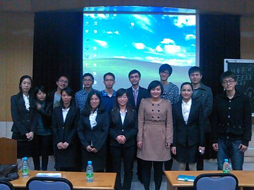 3赵老师与研会新老领导班子合影