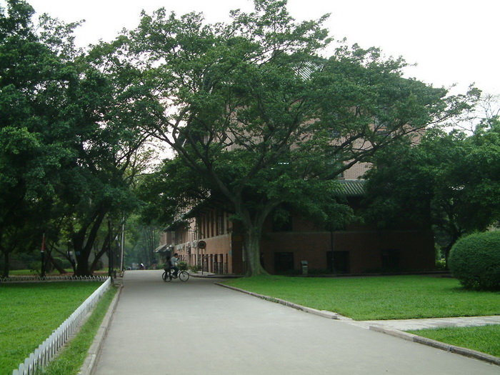 学院建筑