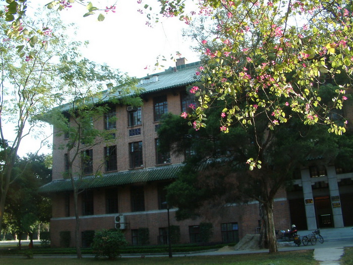 学院建筑