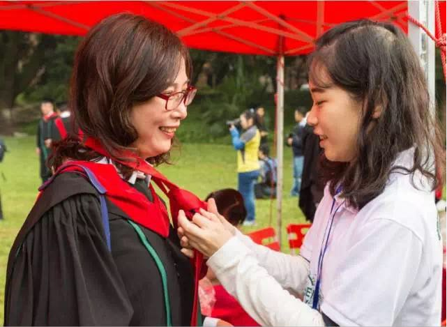 再聚首青春依旧! ——记中山大学化学学院2016年校友日聚会