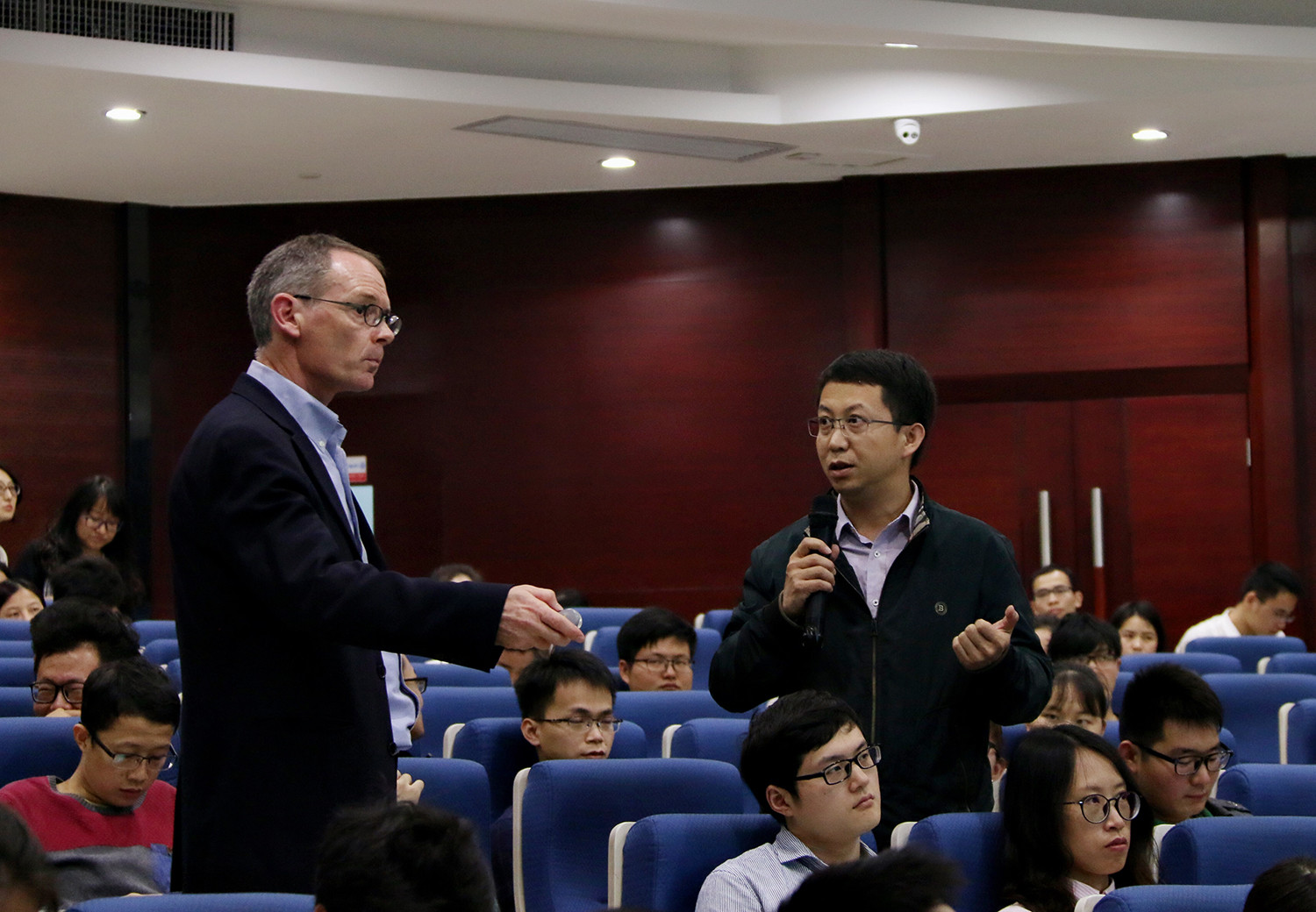 化学学院与美国化学会联合举办 “美国化学会校园行”活动 